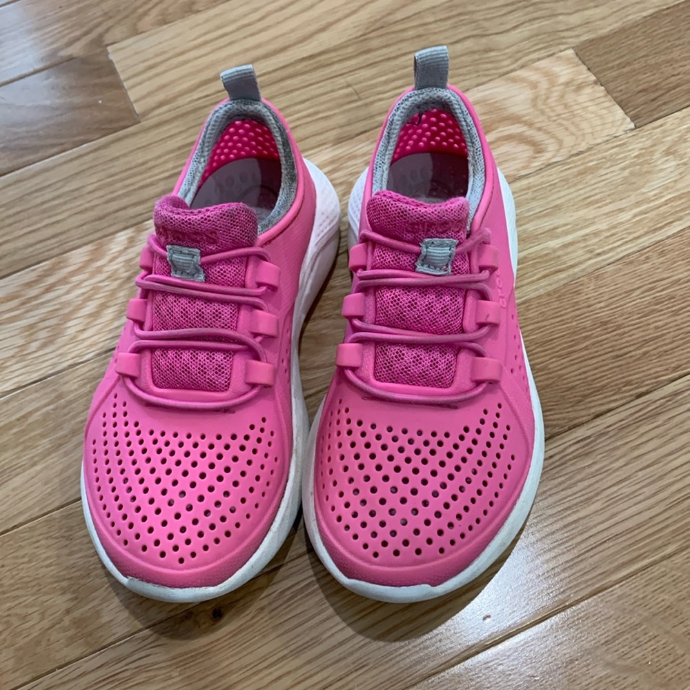 Pink toddler girl lite ride by crocs sneakers